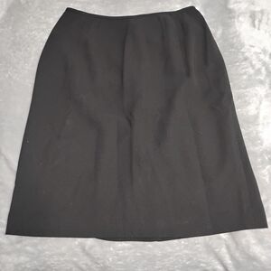 Le Suit Classic Black Pencil Skirt